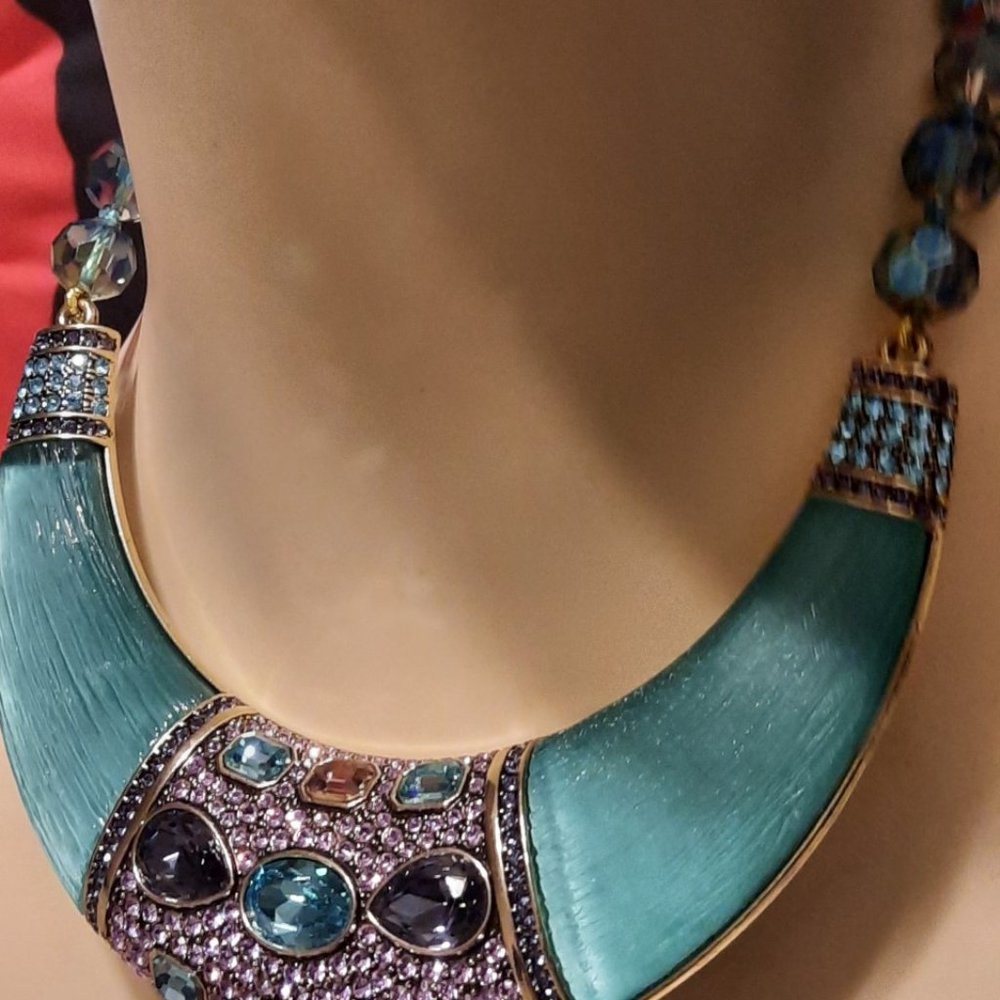 heidi Daus say it with style  beaded bib